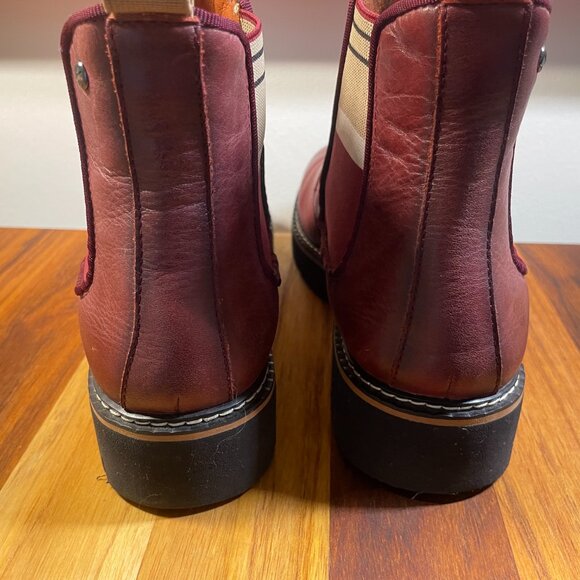 Pikolinos Red Chelsea Boots with Contrasting Elastic - Picture 5 of 9